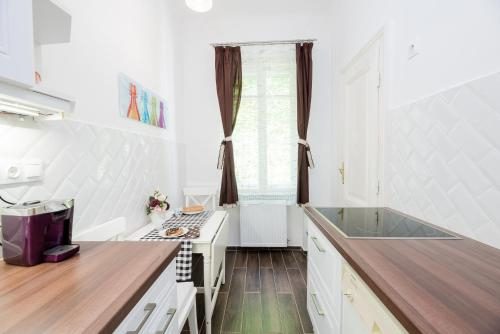 Gellert Terrace Apartment Near Spa