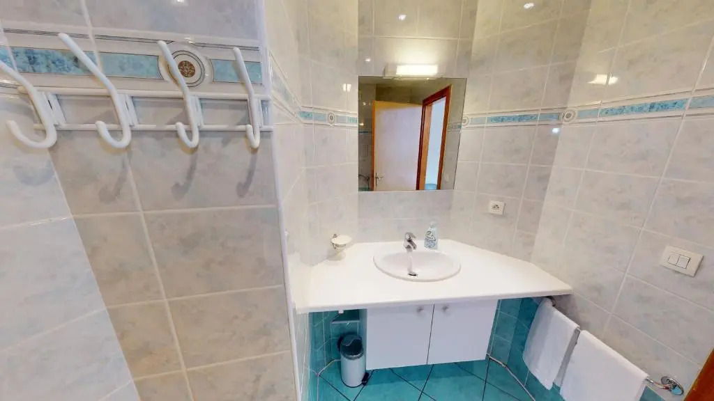 Bleu Mésange - 2 Bedrooms and 2 Bathrooms