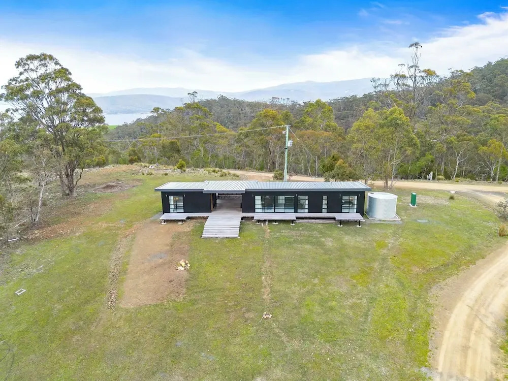 The Outlook on Mount Louis – 1 Bedroom