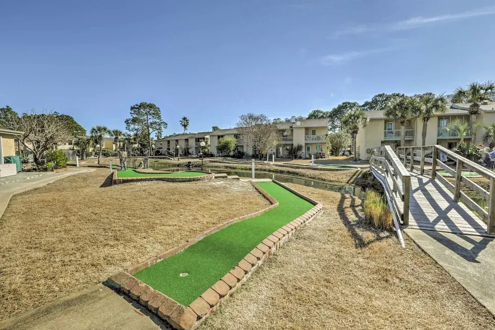 "the Wave" PCB Townhome w/ Pools + Beach Access