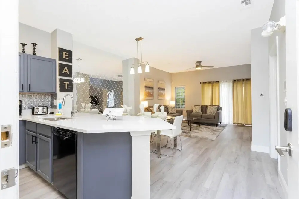 8553 Stunning House Close to Animal Kingdom