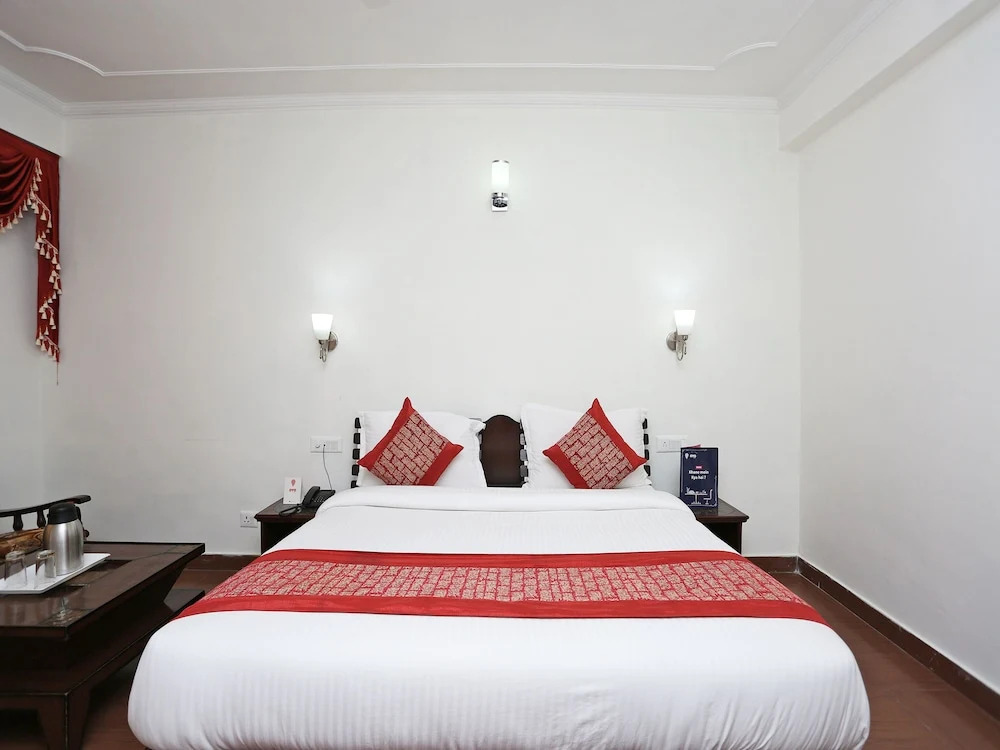 OYO 9684 Hotel Rudra Palace