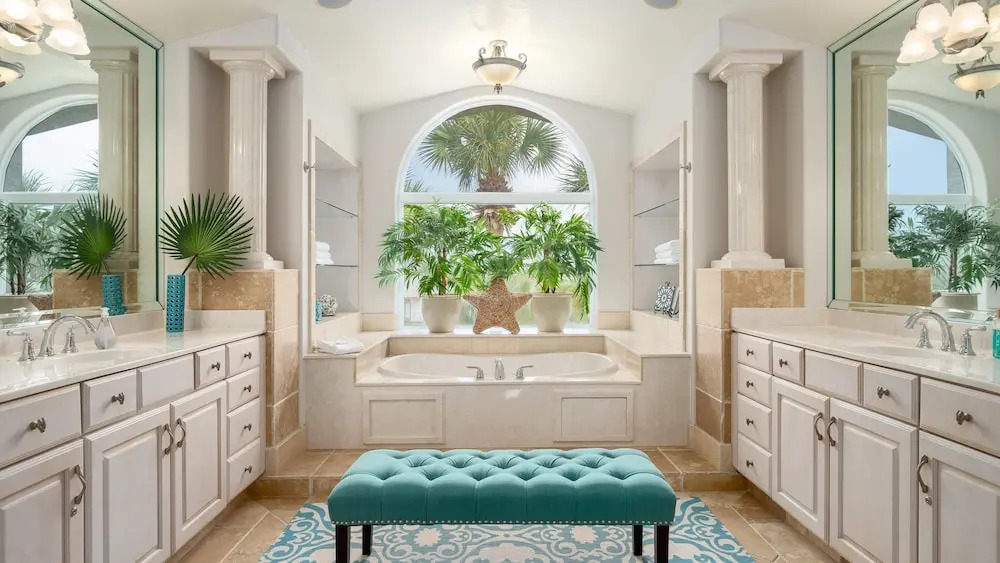 Sea Pearl- Dbts- 4840 Ocean Blvd- 4BR 4.5ba