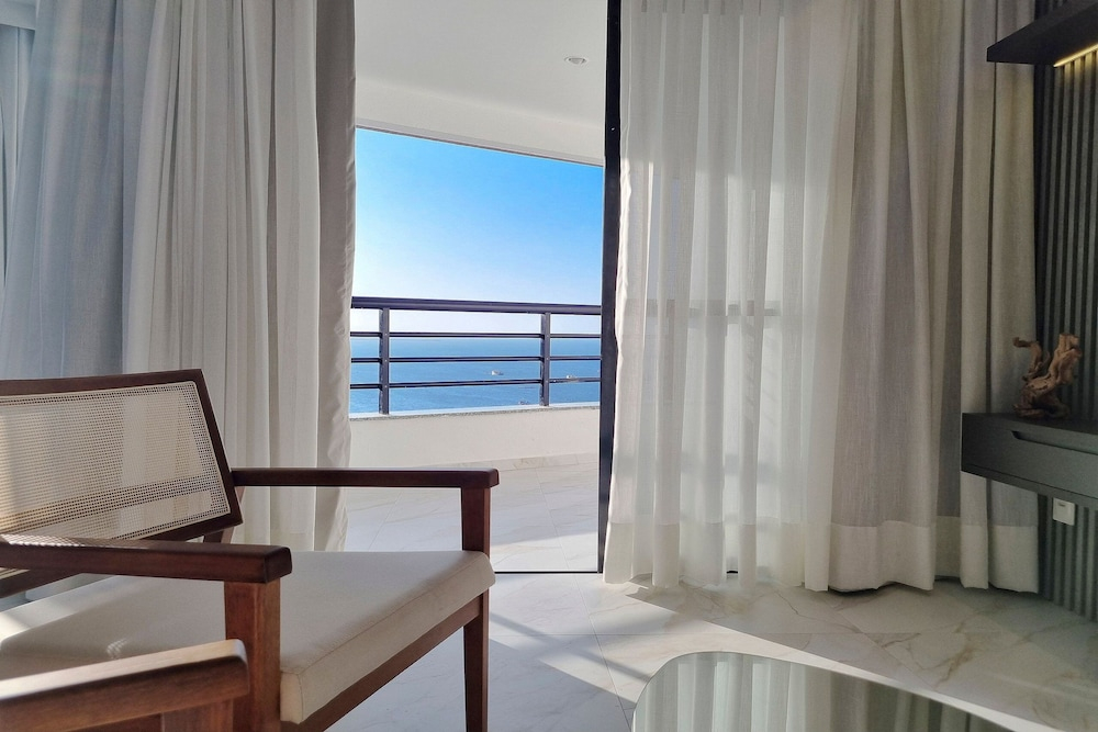 Iate Plaza #1404 - Studio Vista Mar por Carpediem