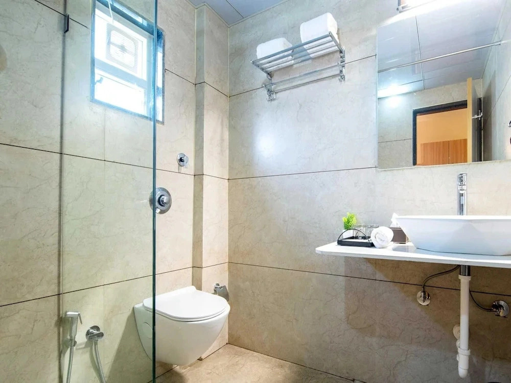 Palette Hotel Pune, Midc Chinchwad
