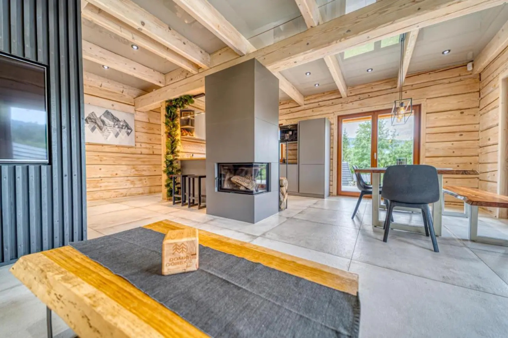 Pine Tree Chalet