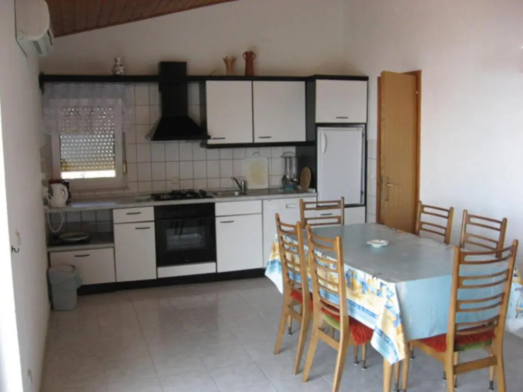 Apartments Iko Nemira