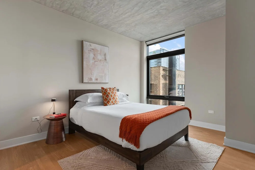 West Loop Group Hub 3 Modern 2BR Apartments