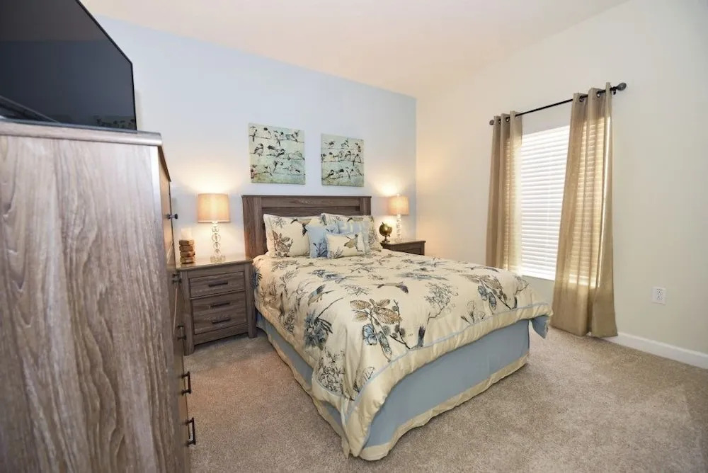 1586 Moon Valley Drive