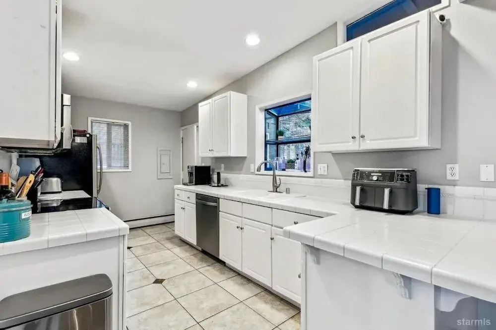 3748 Terrace Drive 5 Bedroom Home