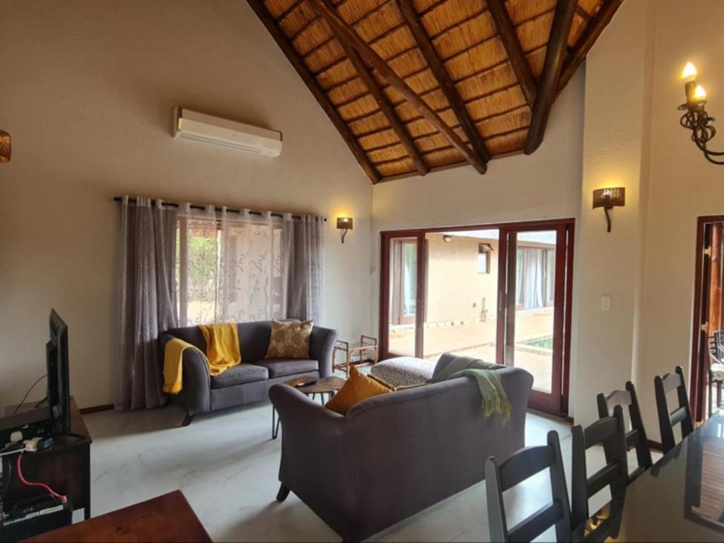 Hoedspruit Bush Stay