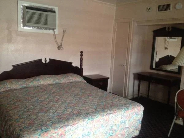 Budget Inn Downtown Mobile