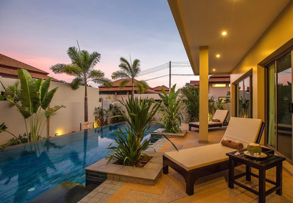 Shanti Estate by Tropiclook