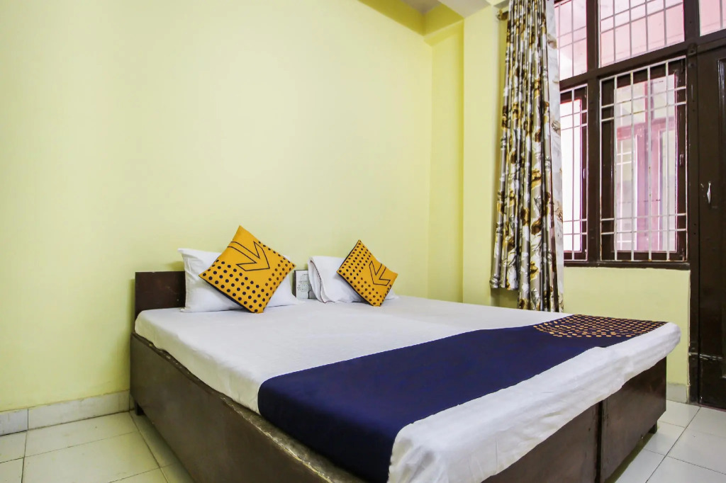 OYO Flagship 67423 Hotel Kavya Guest House