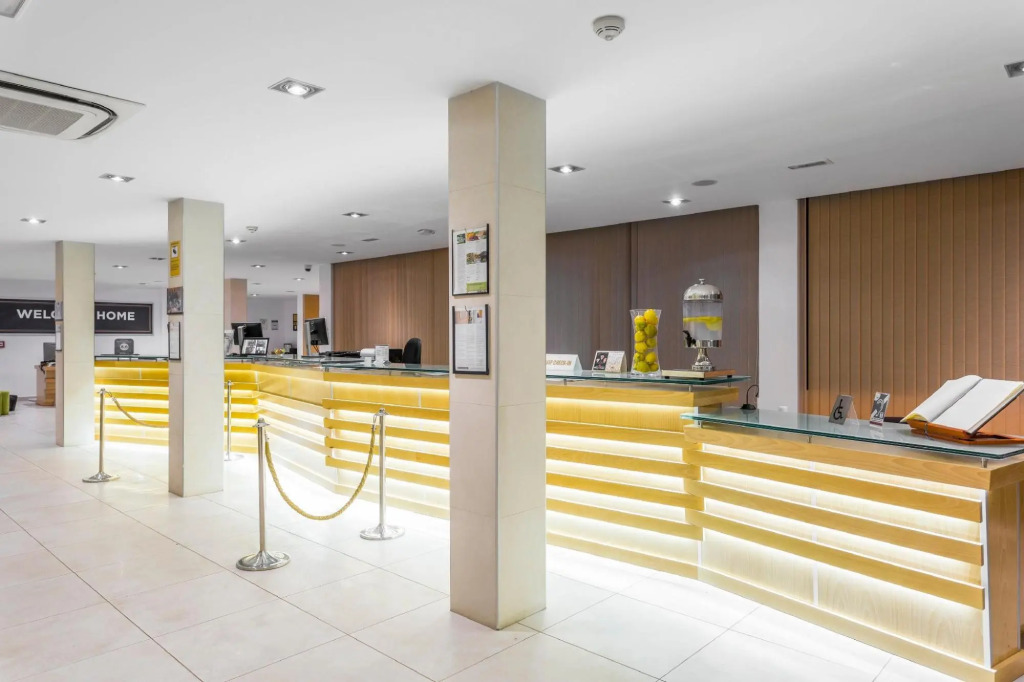 Royal Sunset Beach Club