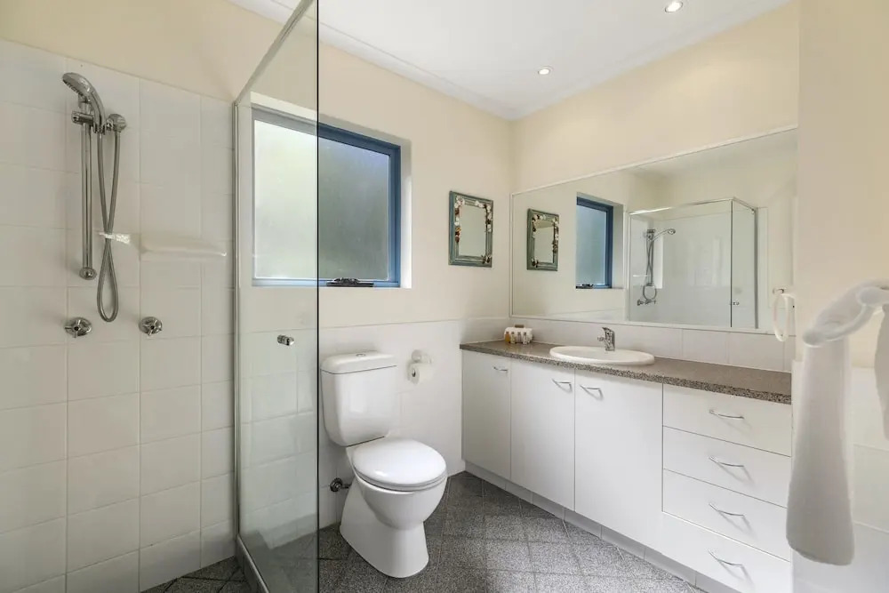 Stunning top floor Sunshine Beach Getaway! Unit 7 Vista Pacific 12 Bryan Street