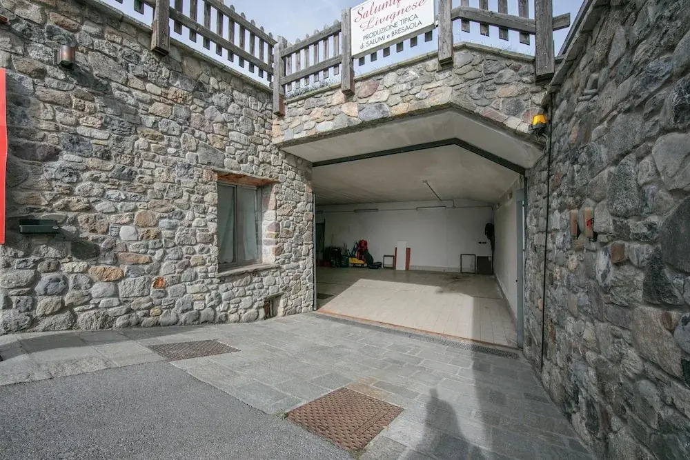 Sassella in Livigno With 2 Bedrooms and 1 Bathrooms