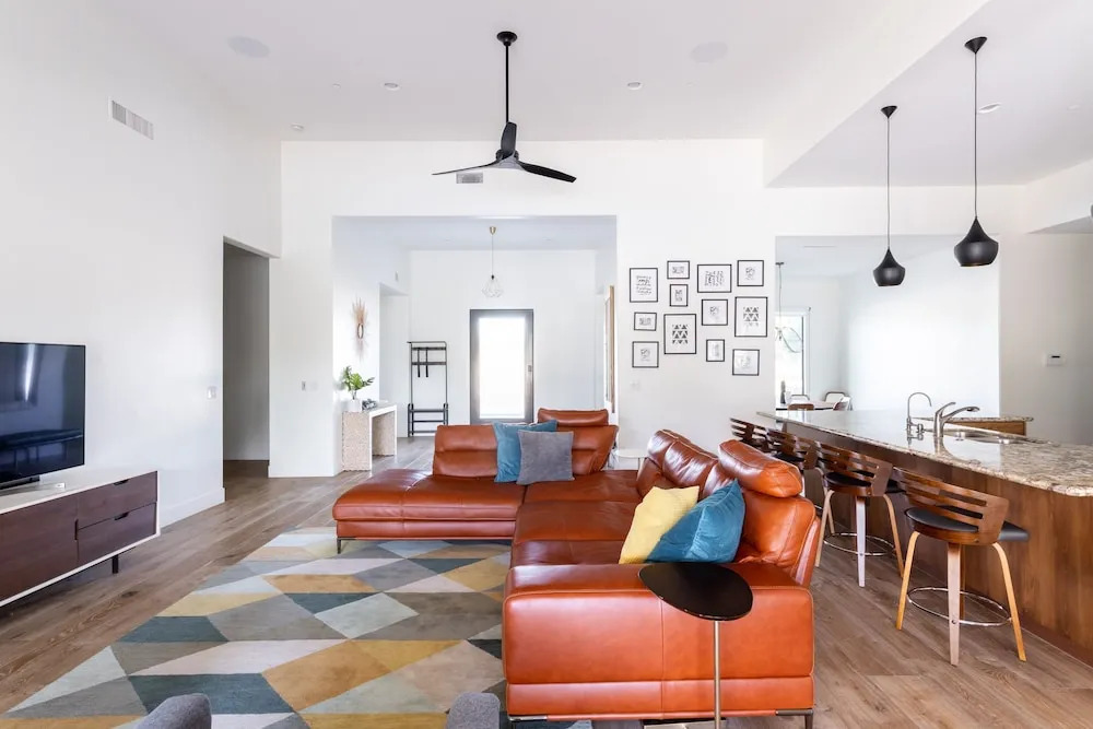 New Listing! Lavish : Resort-style Backyard 5 Bedroom Home