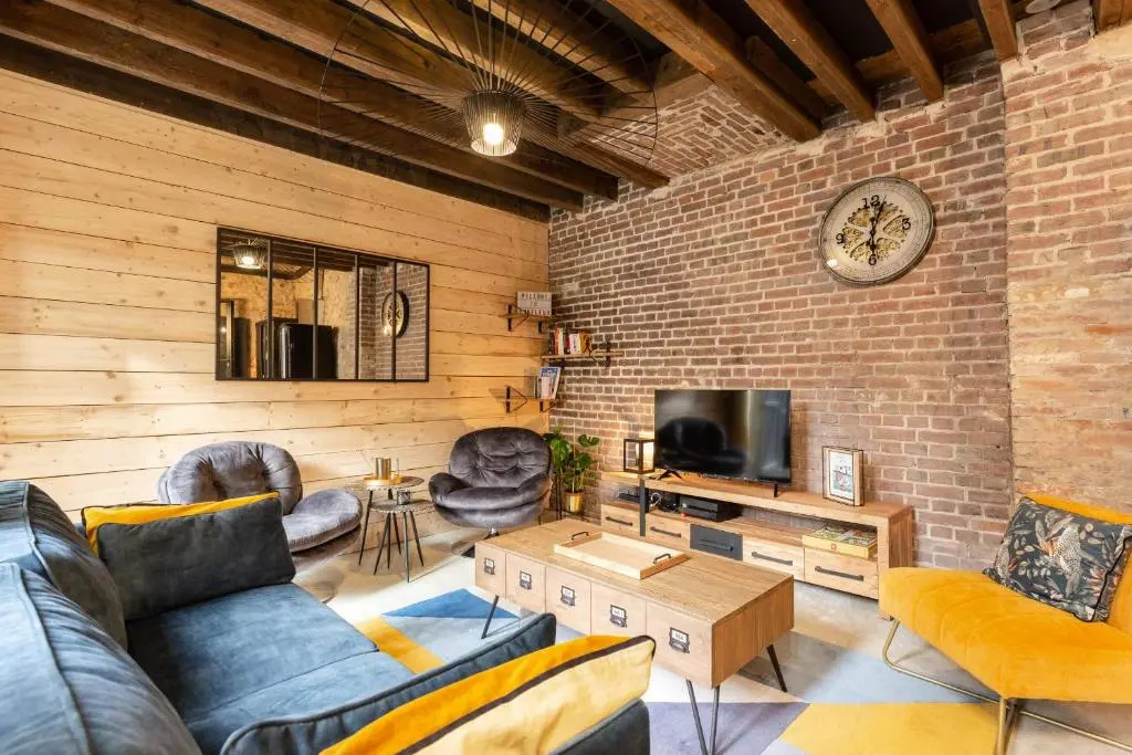 LAtelier dÉléa 4 Terrace - Industrial-chic in the heart of Honfleur