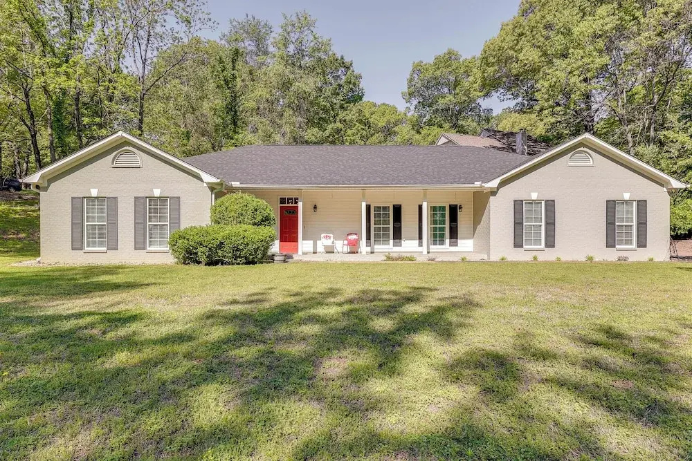 North Bentonville Vacation Rental Near Bike Trails