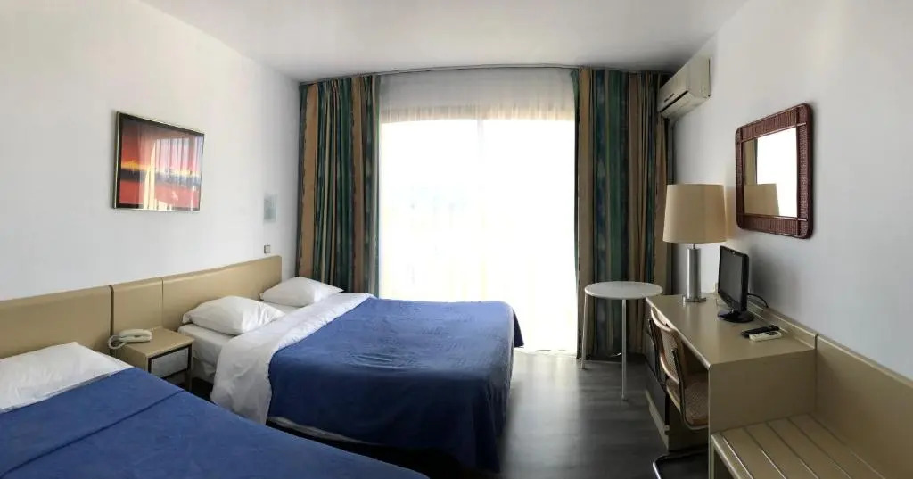 Hotel du Port