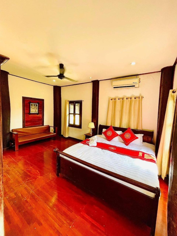 Vieng Savanh II Hotel