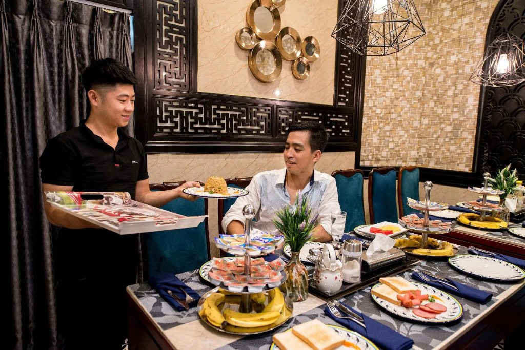 Prince II Hotel