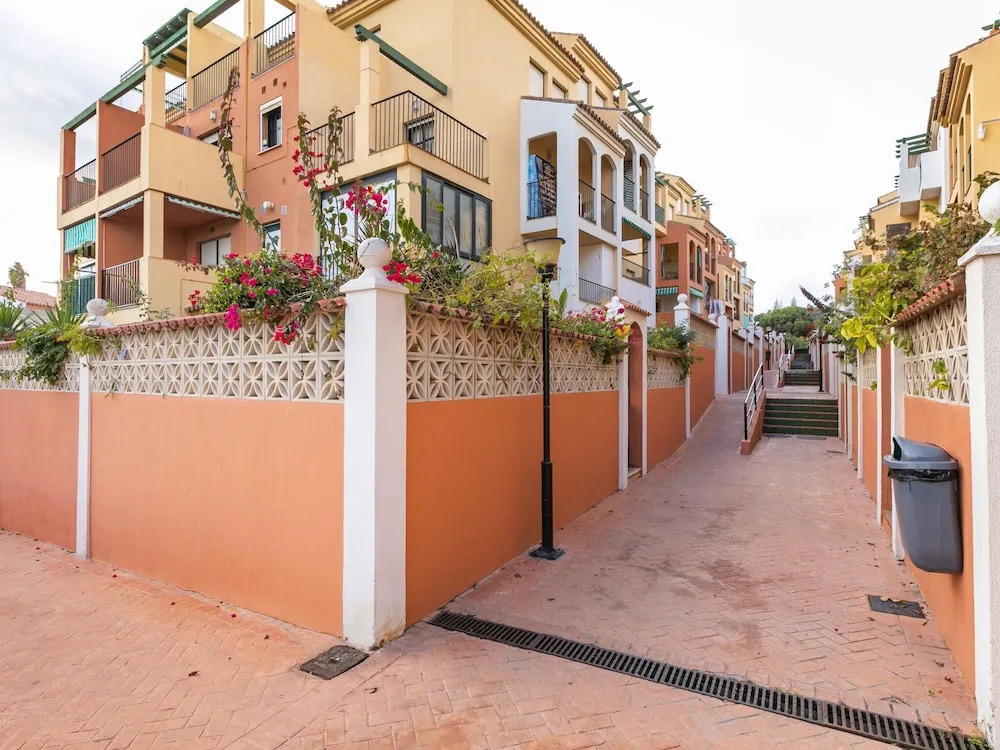 Pleasant Holiday Home in Estepona With Swimming Pool