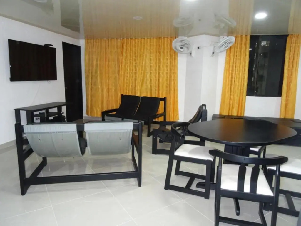 Apartment Overlooking the Beach in El Rodadero
