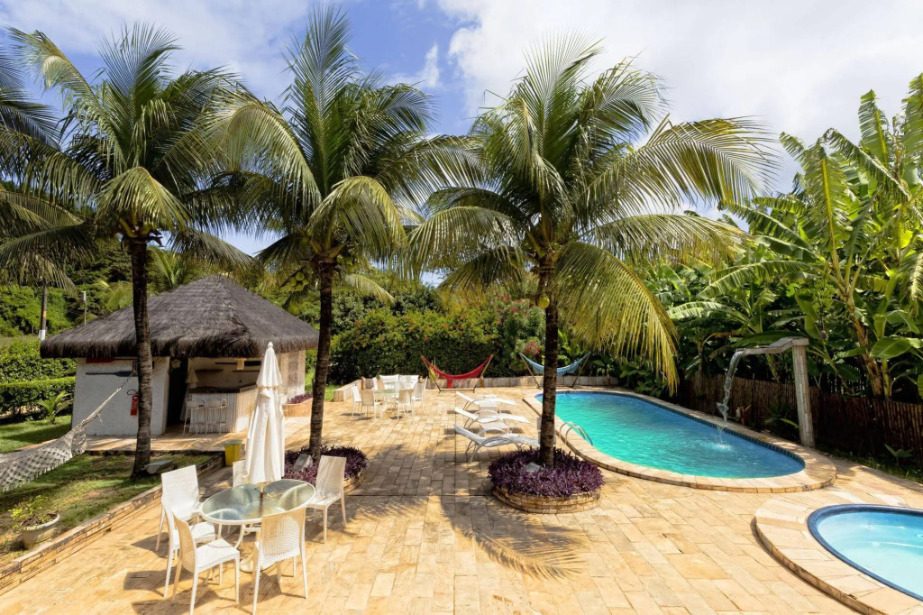 Dolphin Hotel