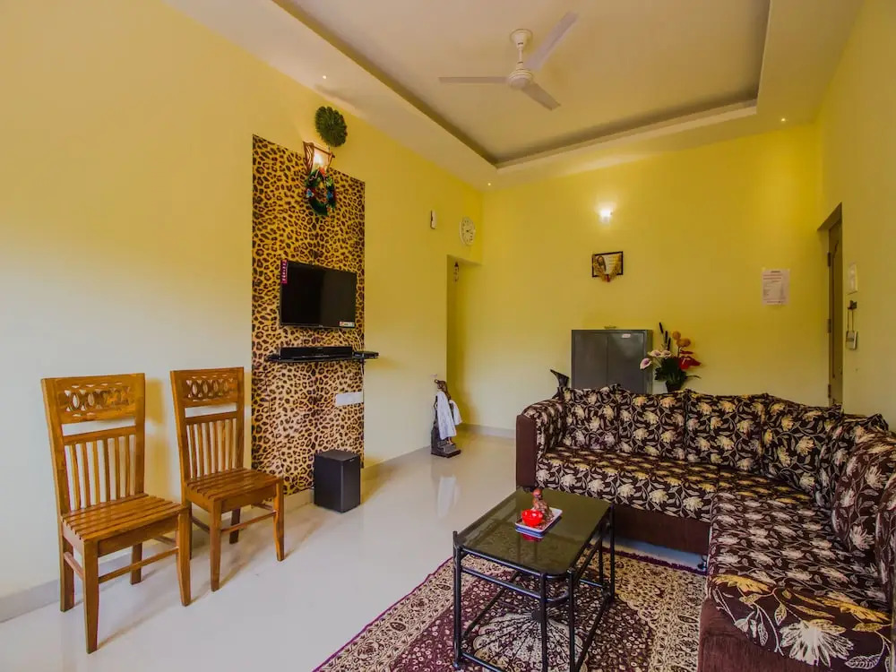 OYO 12702 Home Spacios 2 BHK Anjuna