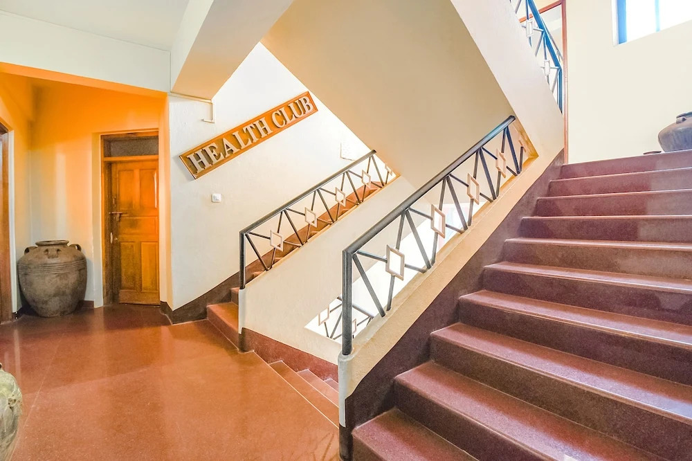 Fabhotel Prime Plus Highland