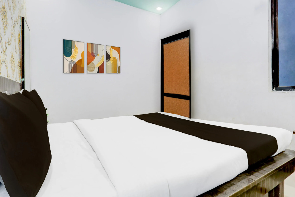 Hotel O Dwarka Formerly Hotel Shree
