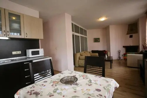 Simeon Apartment