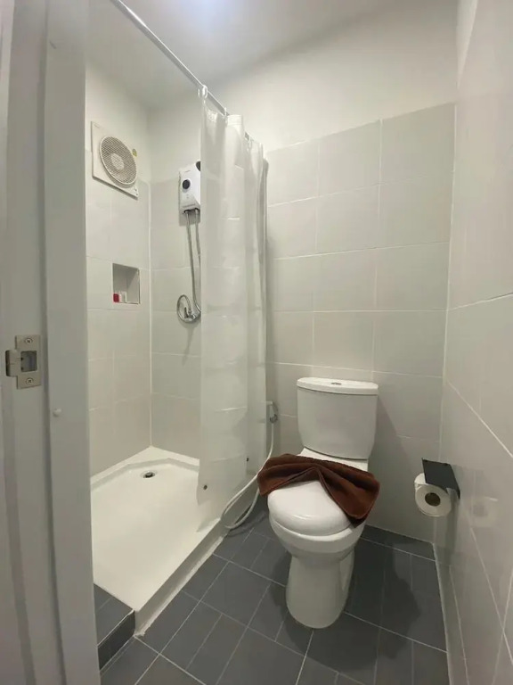 Nomads Homestay Sriracha