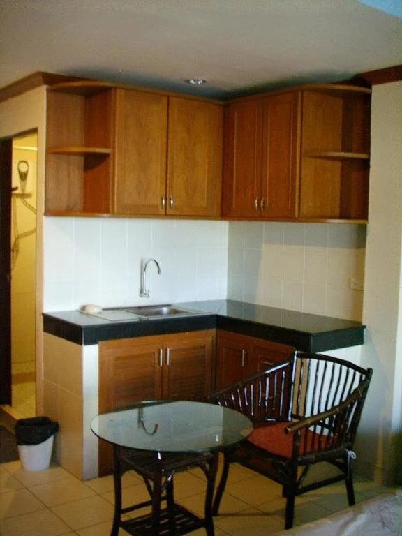 Lookchang Inn 1 (New Port Beach)