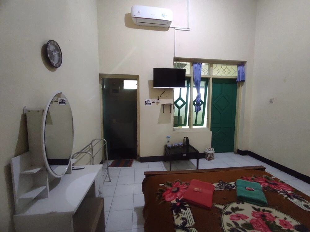 OYO 93048 Hotel Puri Mandiri