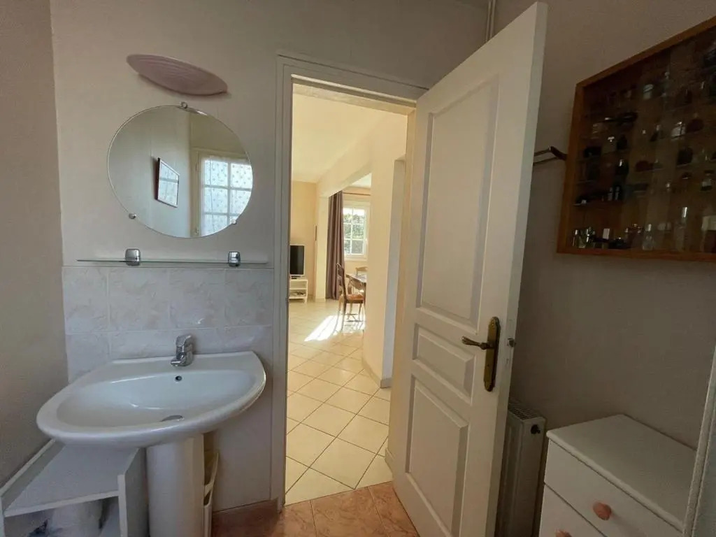Villa 5 pièces avec jardin, à 400m de la plage et 600m des commerces, wifi et barbecue inclus - FR-1-361-20