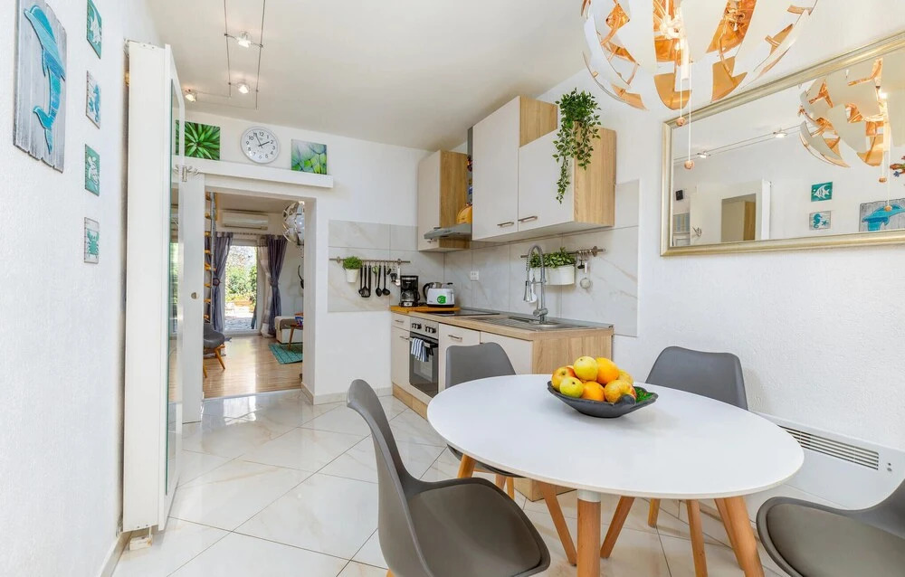 Amazing Home in Sisan with Hot Tub, WiFi & 2 Bedrooms