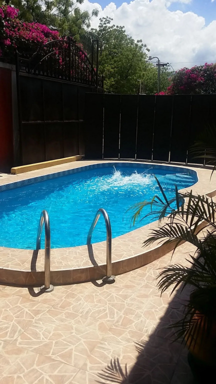 Daniella Inn Hotel