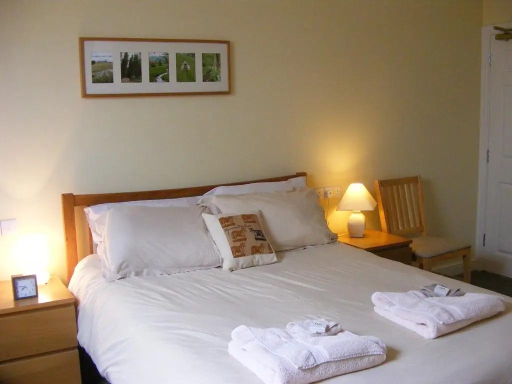 The Lowfield Inn