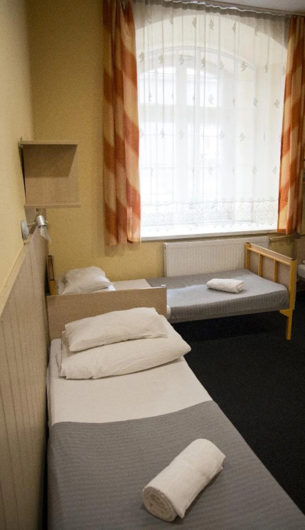 HOTEL TEATR