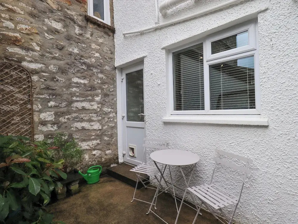 Back Cottage