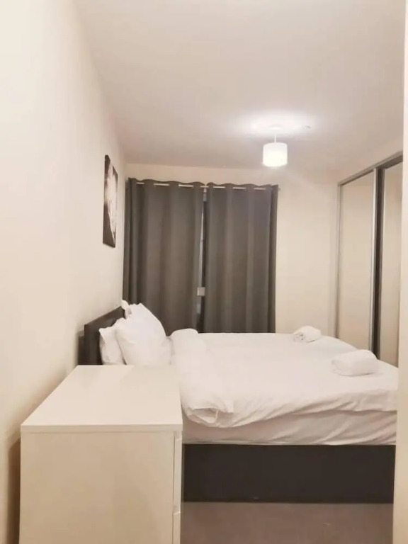 Pier Apartment 3