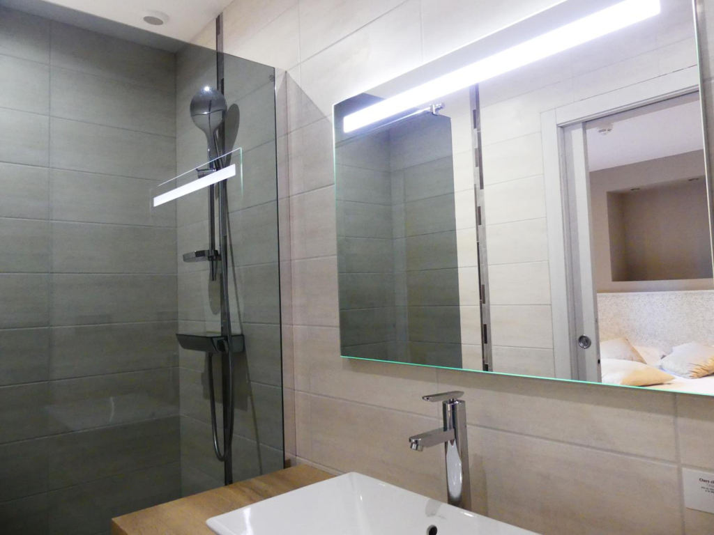 Logis Hotel Des Bains