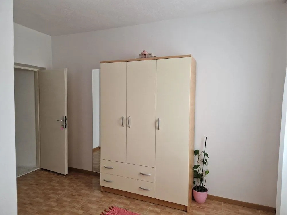 Apartments Dragan