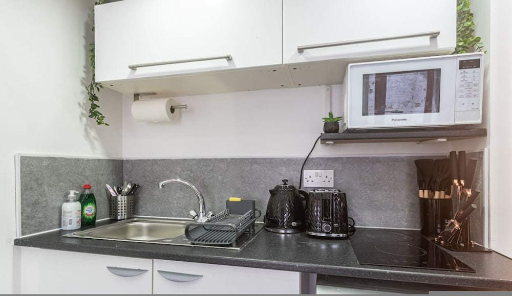 Studio in Central Reading- Next to Town Centre