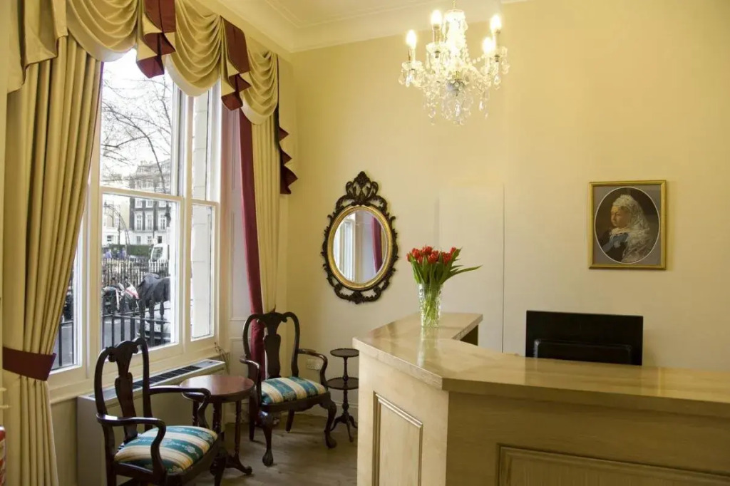 Rose Park Hotel