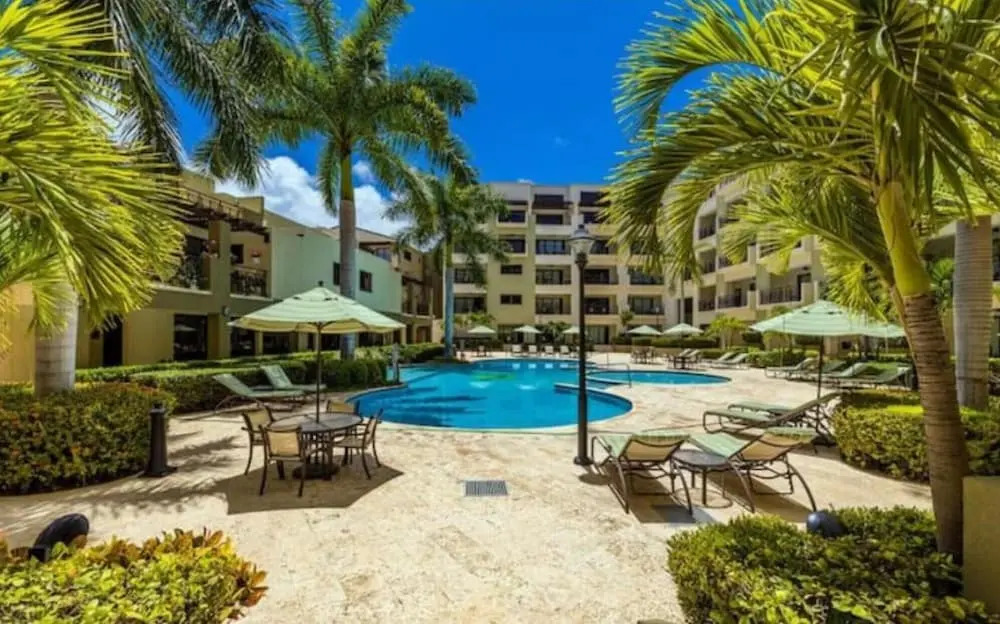 One Bedroom Ground Floor With a Pool View