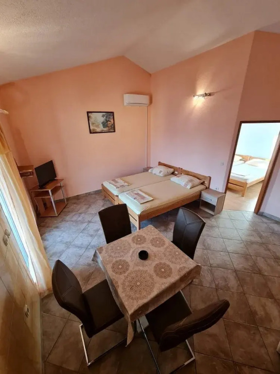 Apartments Robi